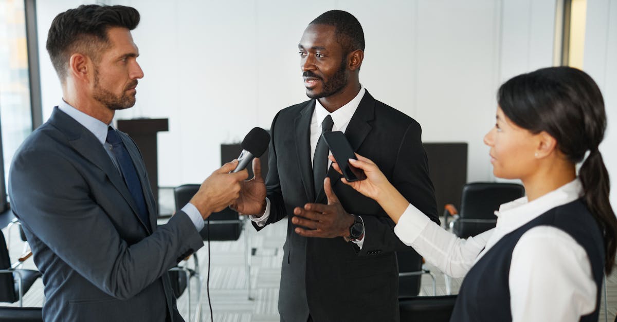 话机世界实名账号：怎样用2卡注册微信账号